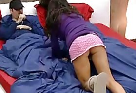 Christian Courtney deja que su maduras senoras coño caliente se burbujas llene