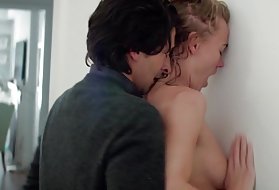 London lesbianas Keyes devotamente le lame el coño a su maduras cincuentonas amiga