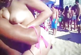 Nina Devil maduras tetudas presenta su alemán cuerpo soñado.