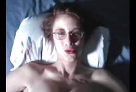 Racy Milf se masturba delante ver sexo de viejas de sus ojos y quiere masturbación su polla